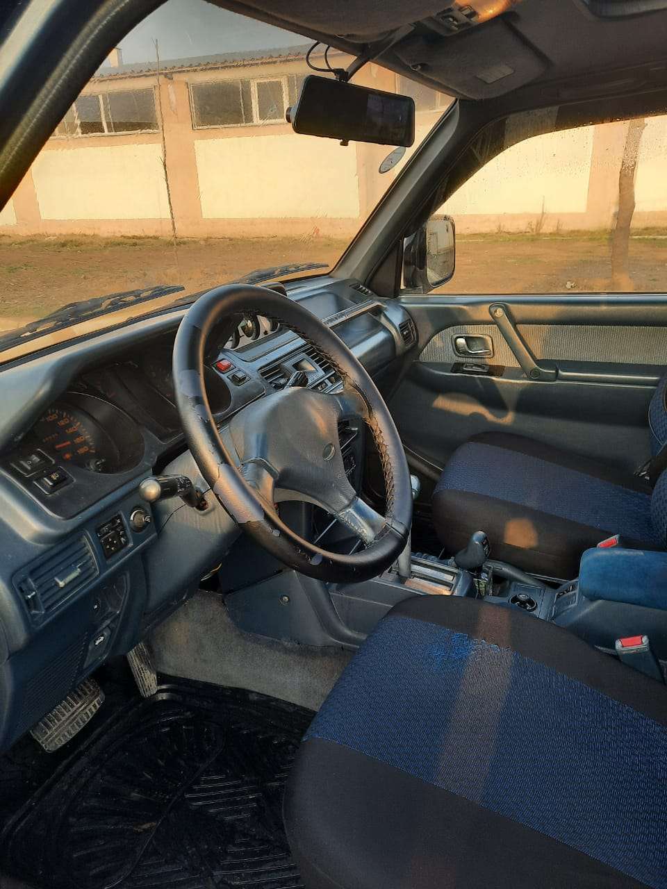 Mitsubishi Pajero, 1992 il, 2.5 L, 275 000 km