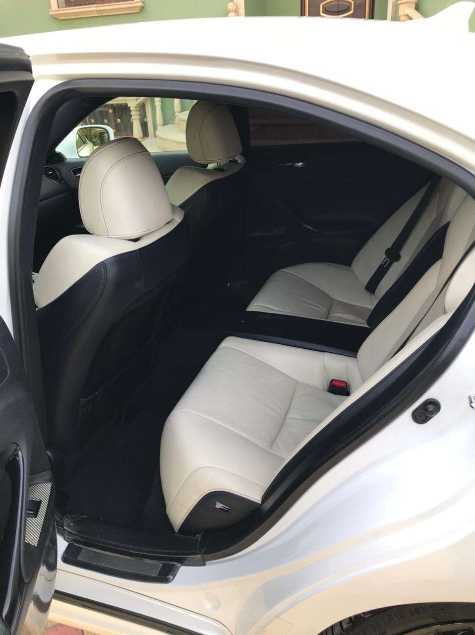 Lexus IS 200, 2012 il, 5.0 L, 57 339 km