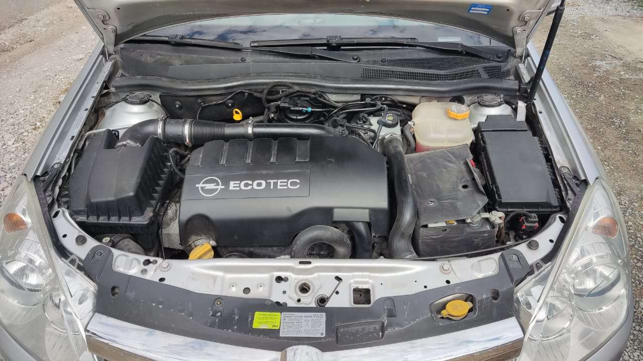 Opel Astra, 2008 il, 1.3 L, 283 000 km
