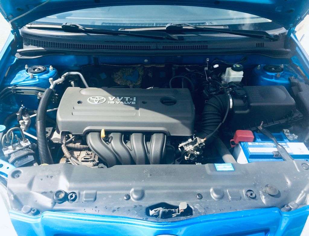 Toyota Corolla, 2006 il, 1.4 L, 140 000 km