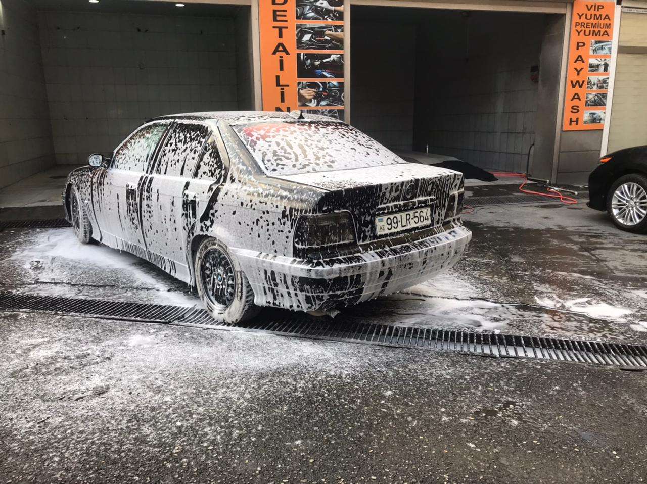 BMW 318, 1997 il, 1.8 L, 455 000 km