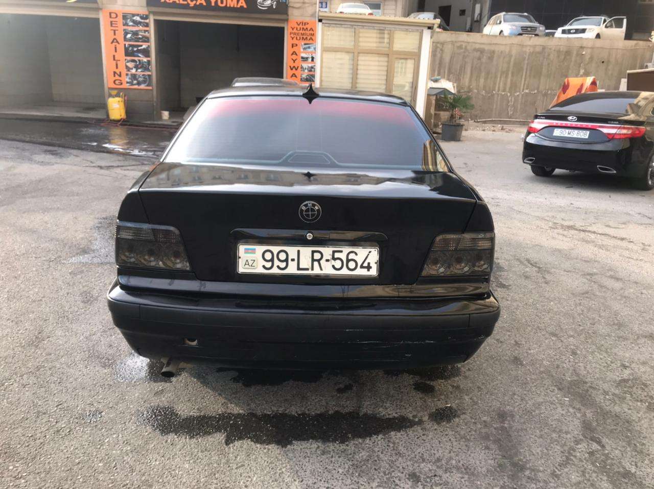 BMW 318, 1997 il, 1.8 L, 455 000 km
