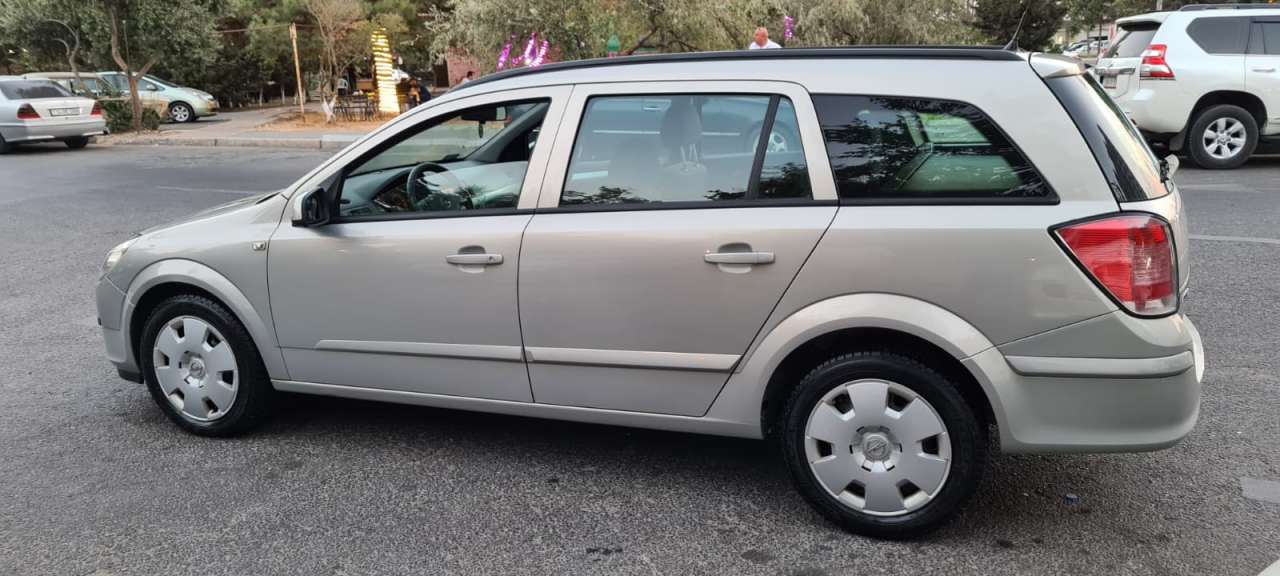Opel Astra, 2006 il, 1.3 L, 252 300 km