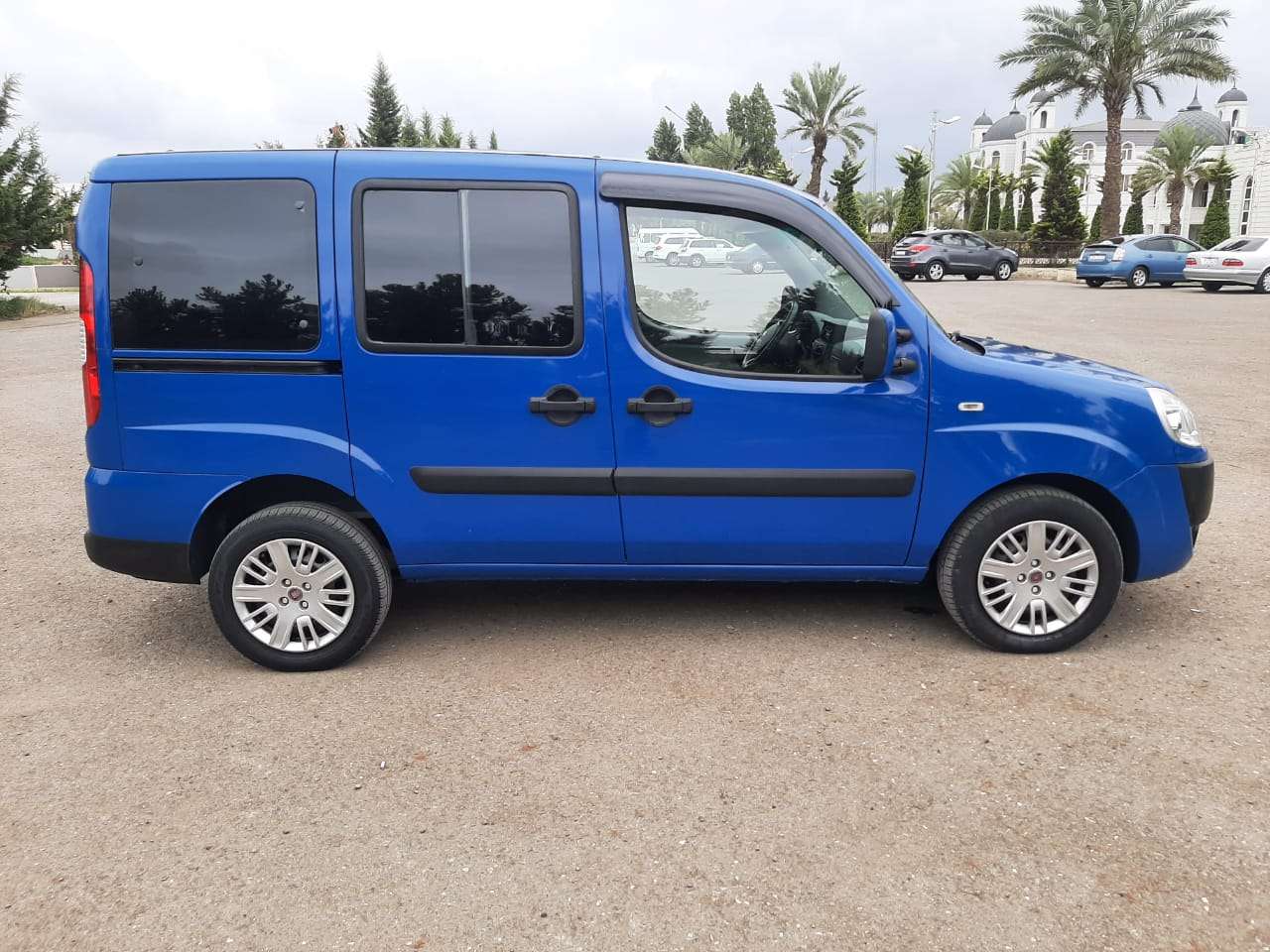 Fiat Doblo, 2009 il, 1.3 L, 154 000 km