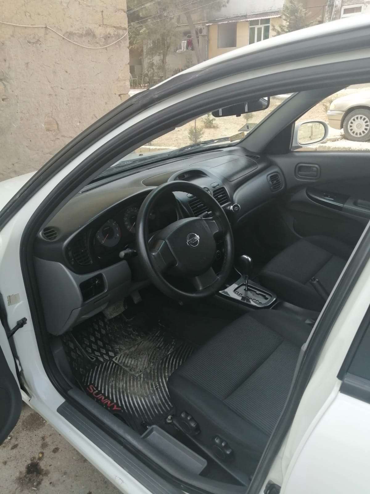 Nissan Sunny, 2008 il, 1.6 L, 259 000 km