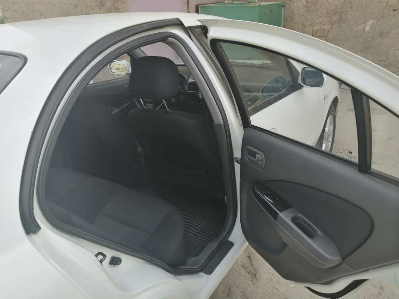 Nissan Sunny, 2008 il, 1.6 L, 259 000 km