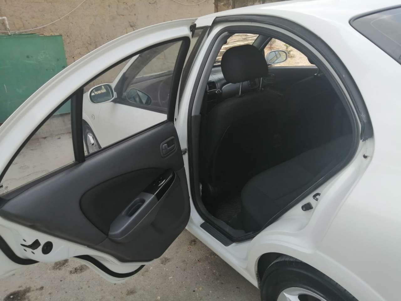 Nissan Sunny, 2008 il, 1.6 L, 259 000 km
