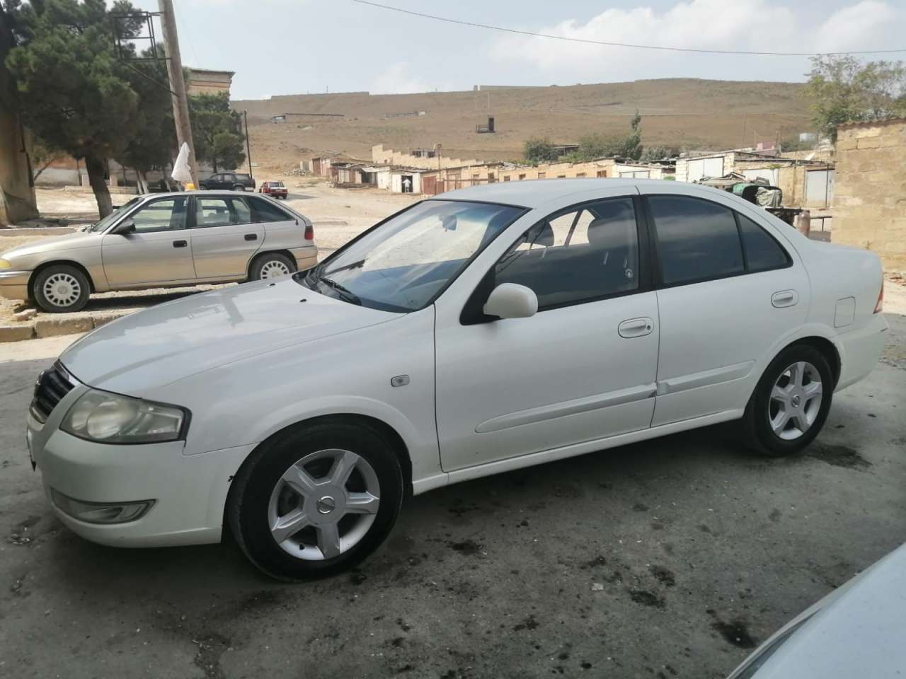Nissan Sunny, 2008 il, 1.6 L, 259 000 km