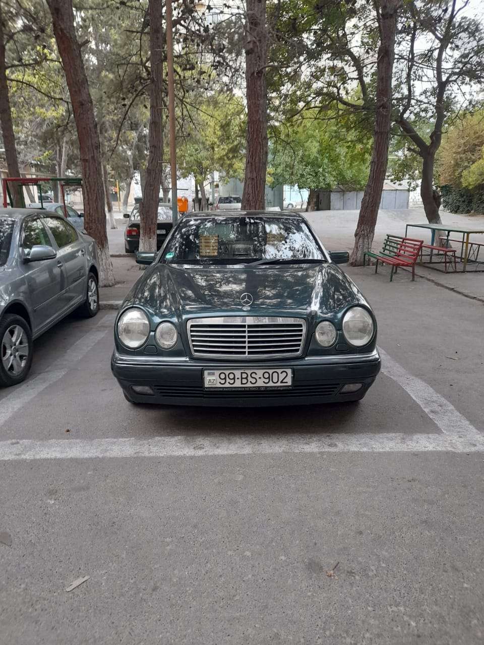 Mercedes E 200, 1998 il, 2.0 L, 250 000 km