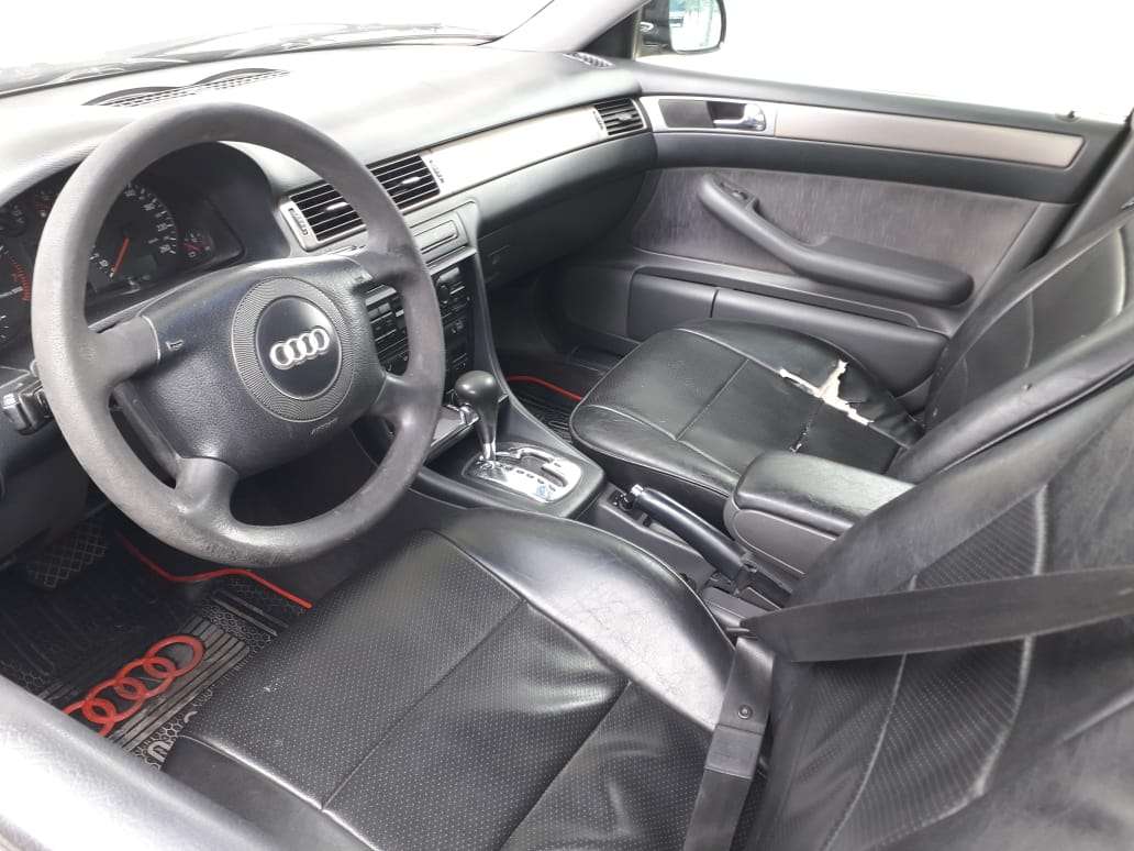 Audi A6, 1999 il, 2.4 L, 225 000 km