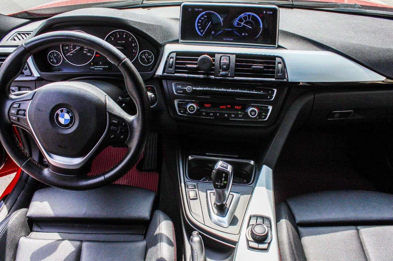 BMW 328, 2013 il, 2.0 L, 168 000 km