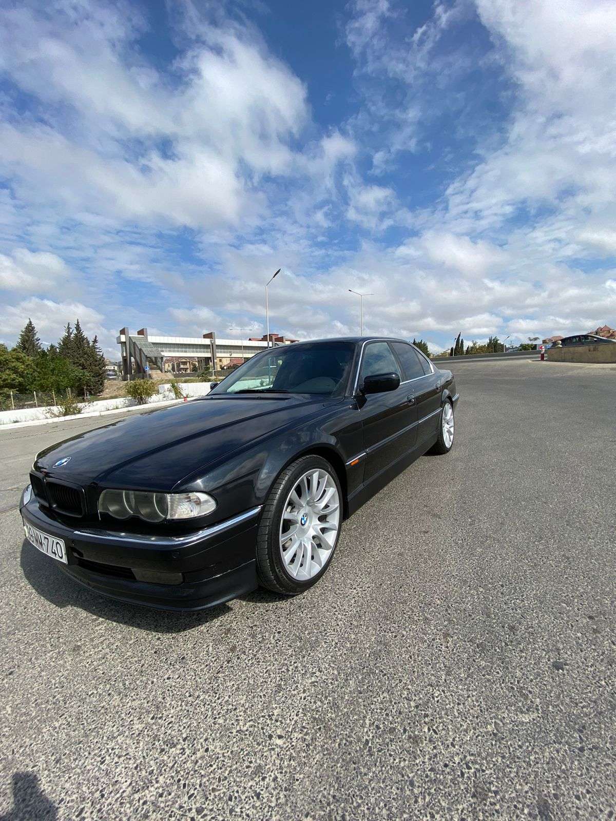 BMW 740, 2001 il, 4.0 L, 350 000 km