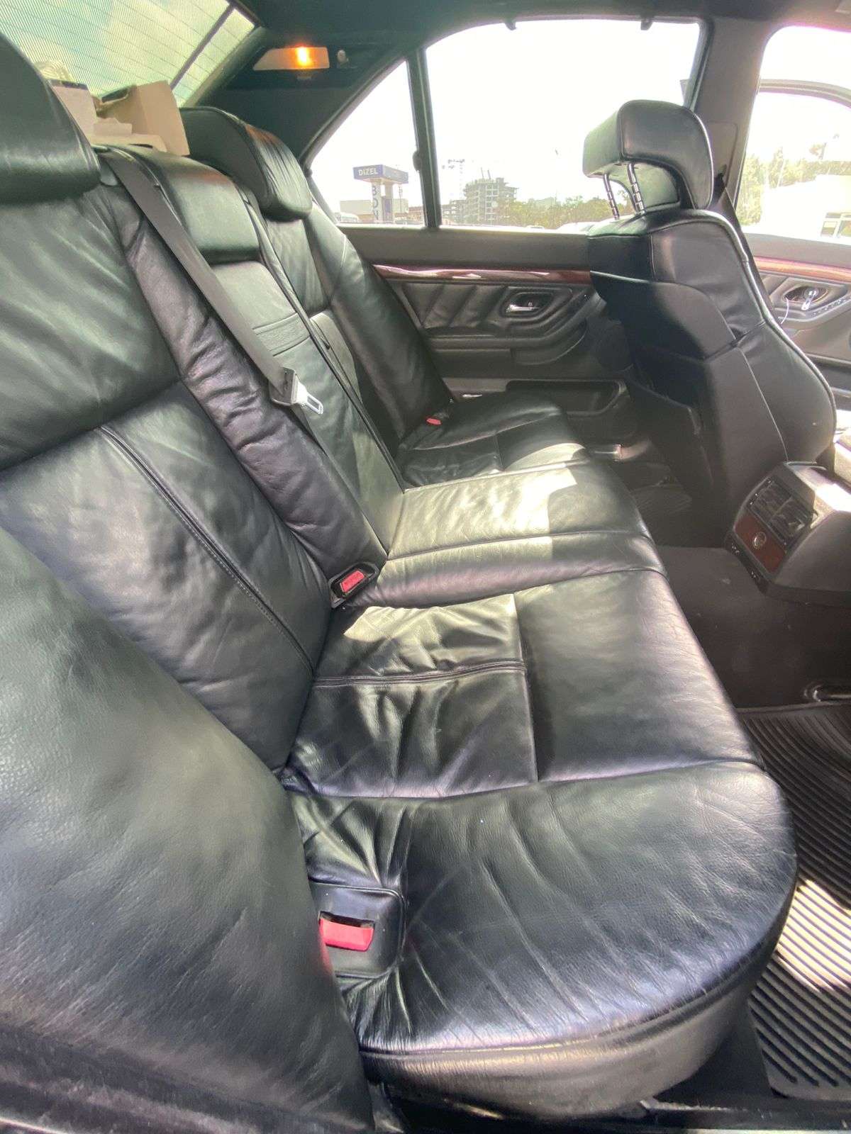 BMW 740, 2001 il, 4.0 L, 350 000 km