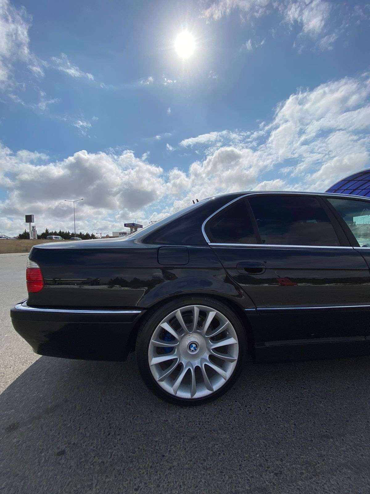 BMW 740, 2001 il, 4.0 L, 350 000 km