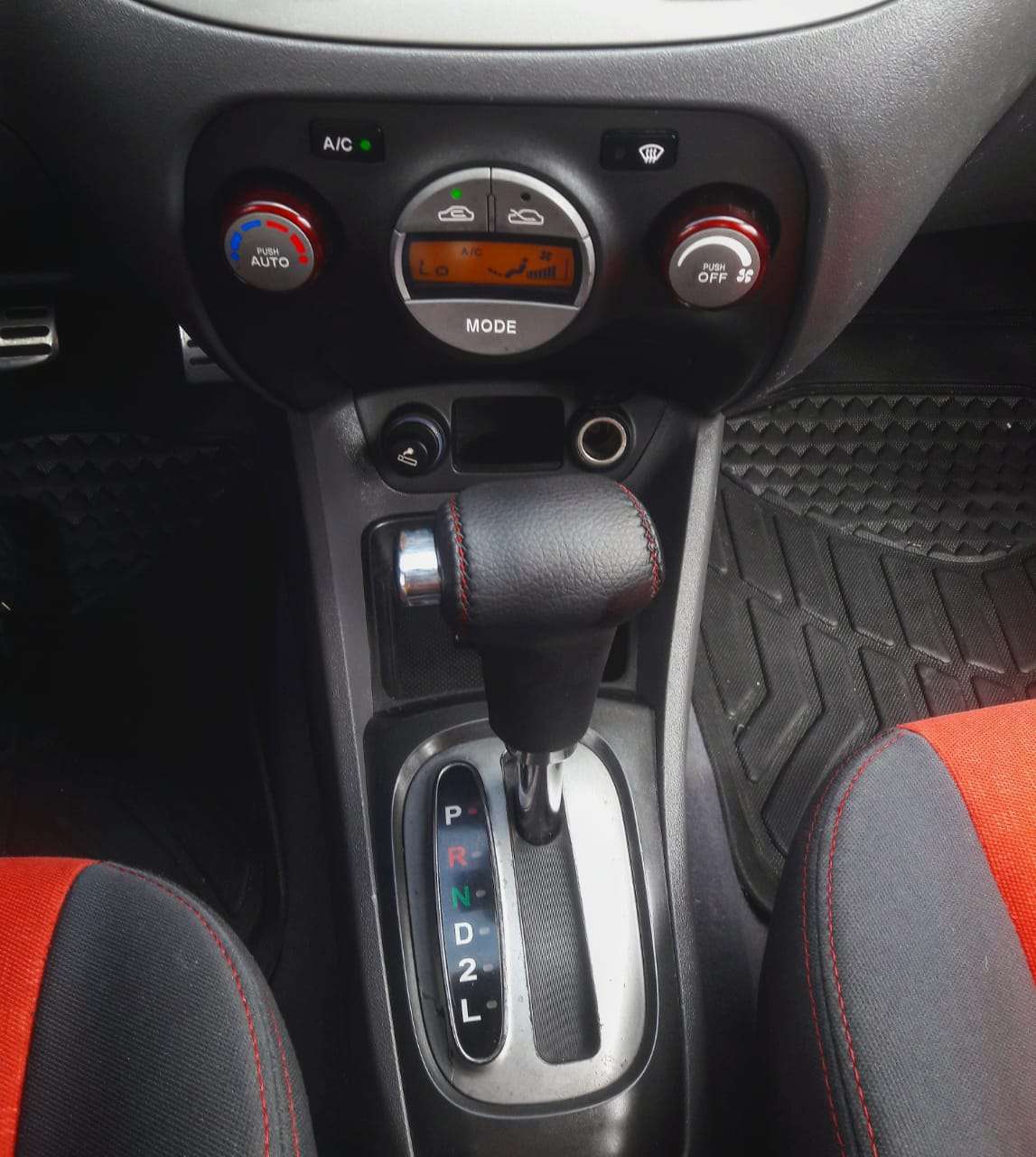 Kia Rio, 2006 il, 1.4 L, 195 000 km