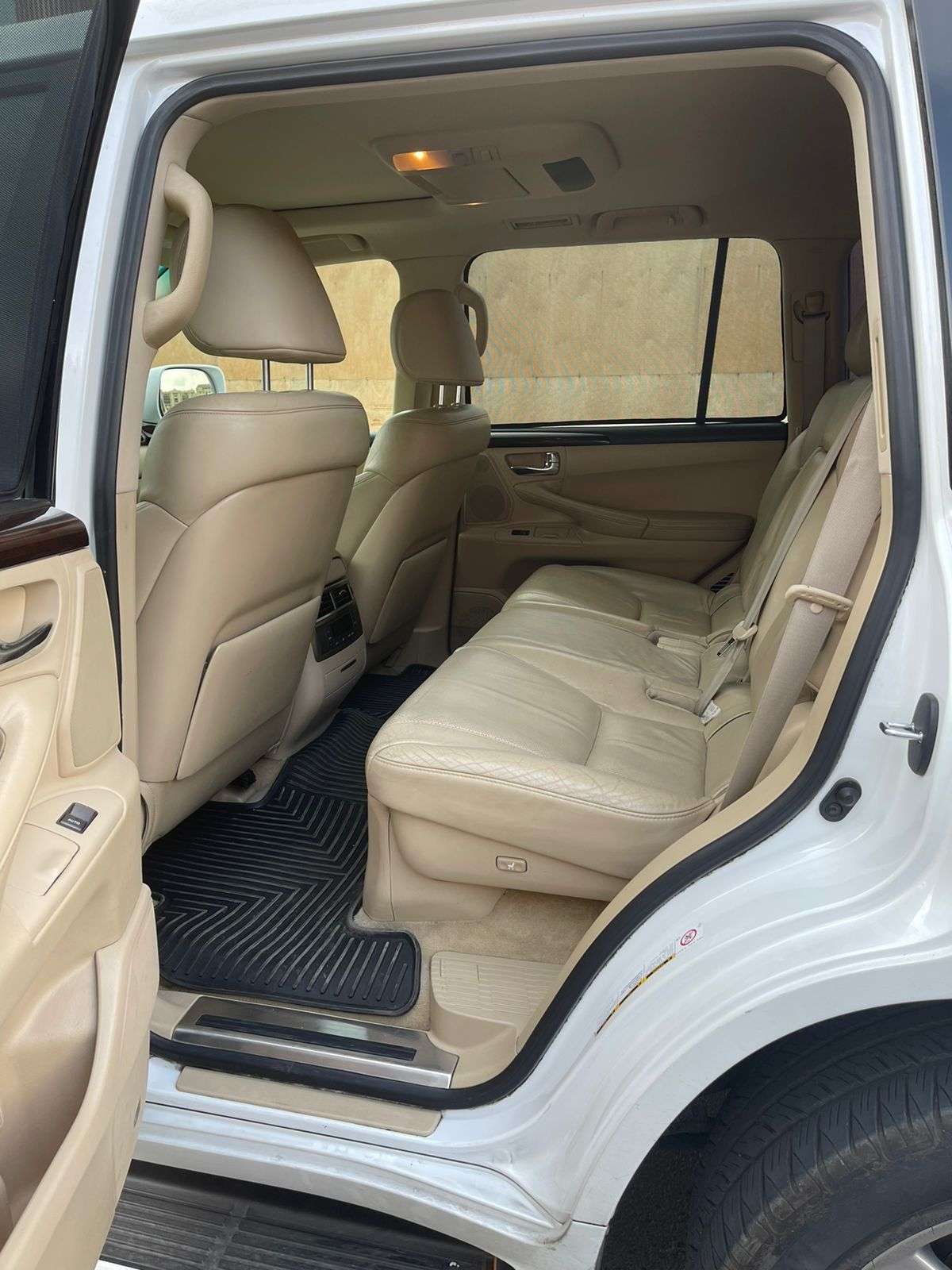 Lexus LX 570, 2010 il, 5.7 L, 260 000 km