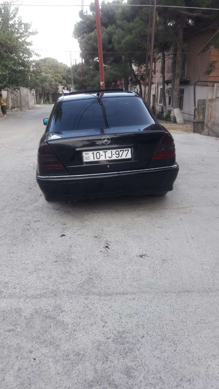 Mercedes C 220, 1998 il, 2.2 L, 400 000 km