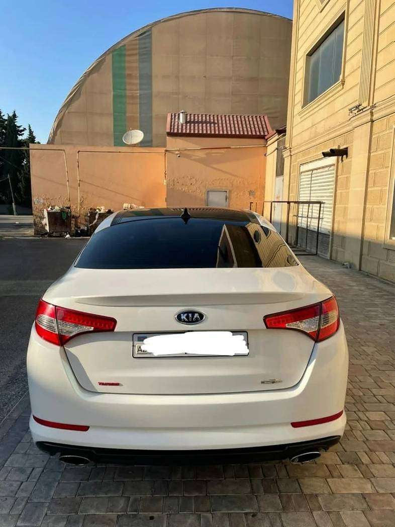 Kia Optima, 2012 il, 1.6 L, 110 000 km
