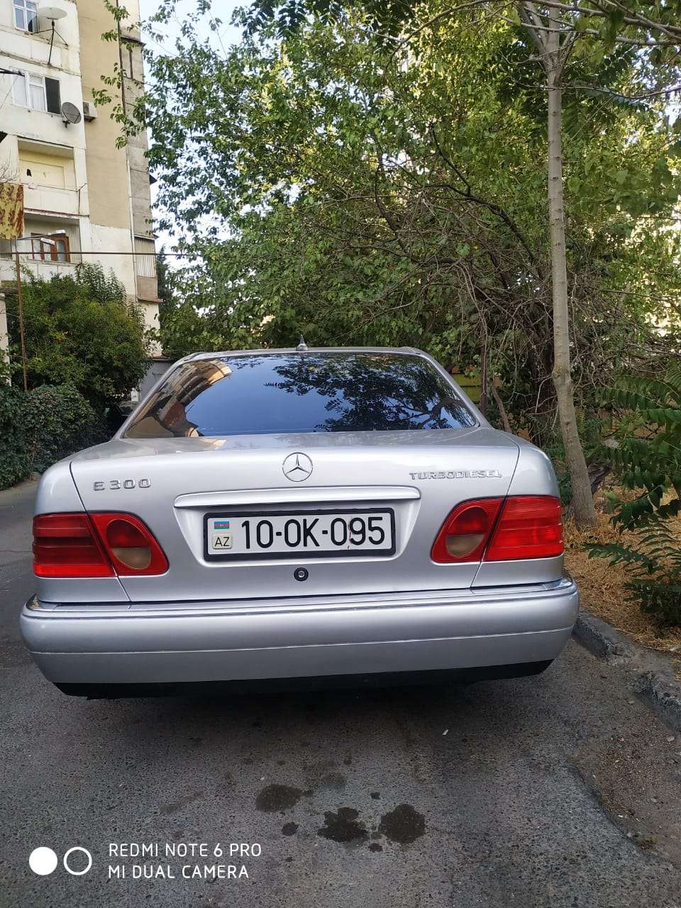Mercedes E 300, 1998 il, 3.0 L, 381 000 km