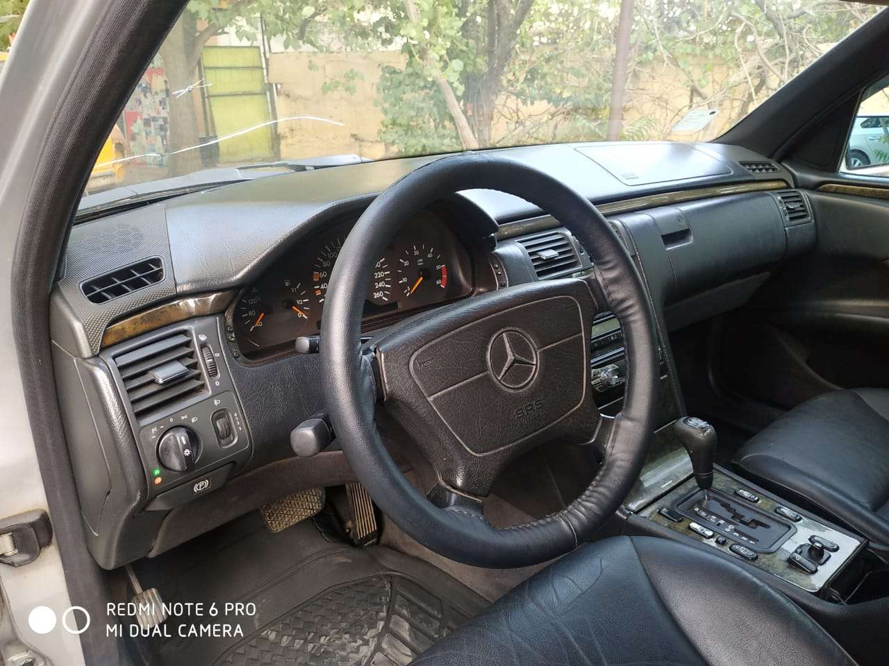 Mercedes E 300, 1998 il, 3.0 L, 381 000 km