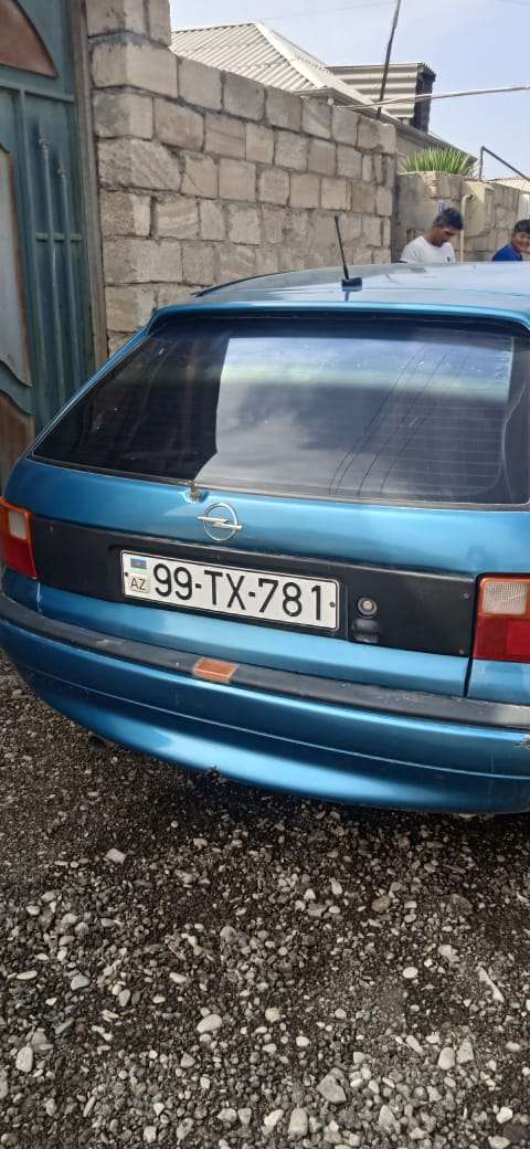 Opel Astra, 1995 il, 0.2 L, 44 454 454 km