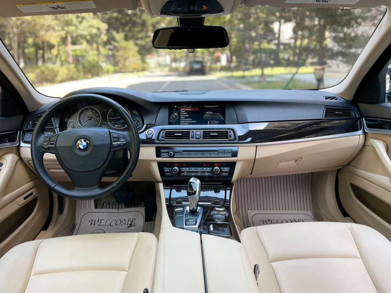 BMW 528, 2013 il, 2.0 L, 98 000 km