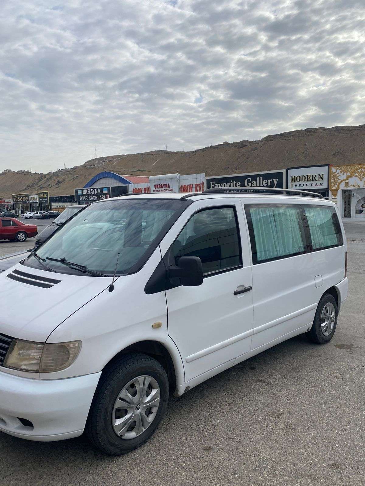 Mercedes Vito, 2003 il, 2.2 L, 370 000 km