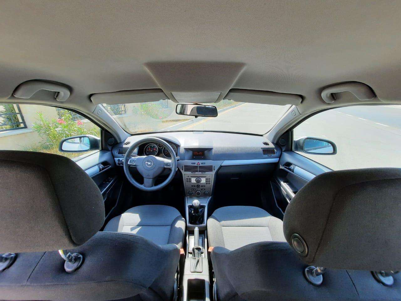 Opel Astra, 2005 il, 1.3 L, 215 500 km