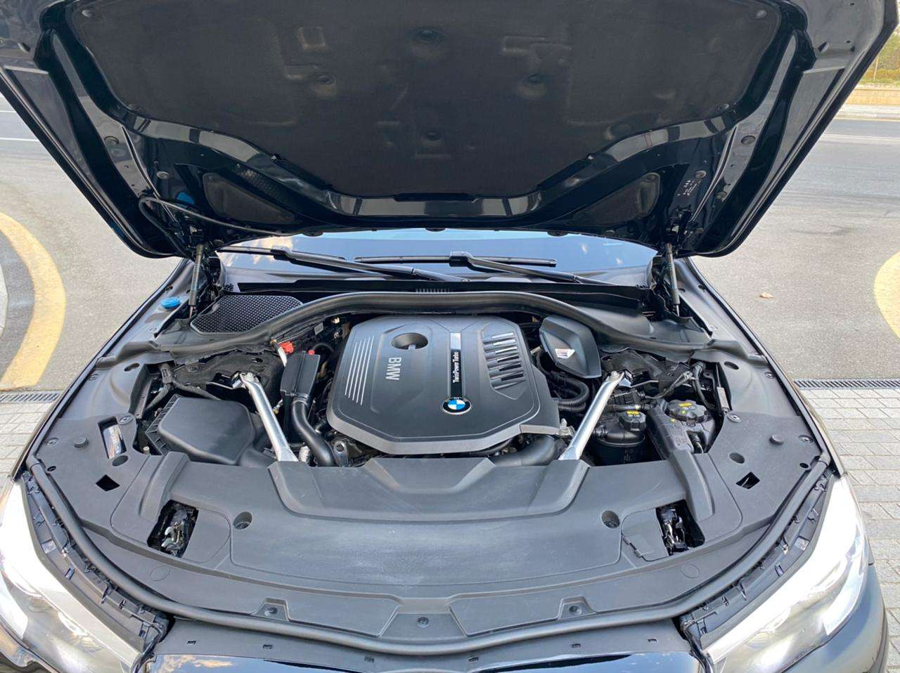 BMW 740, 2019 il, 3.0 L, 25 000 km