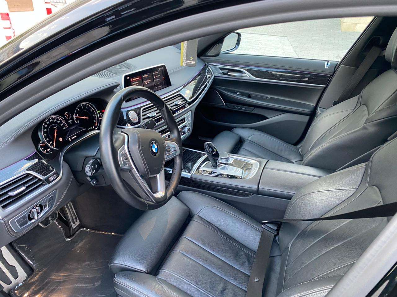 BMW 740, 2019 il, 3.0 L, 25 000 km