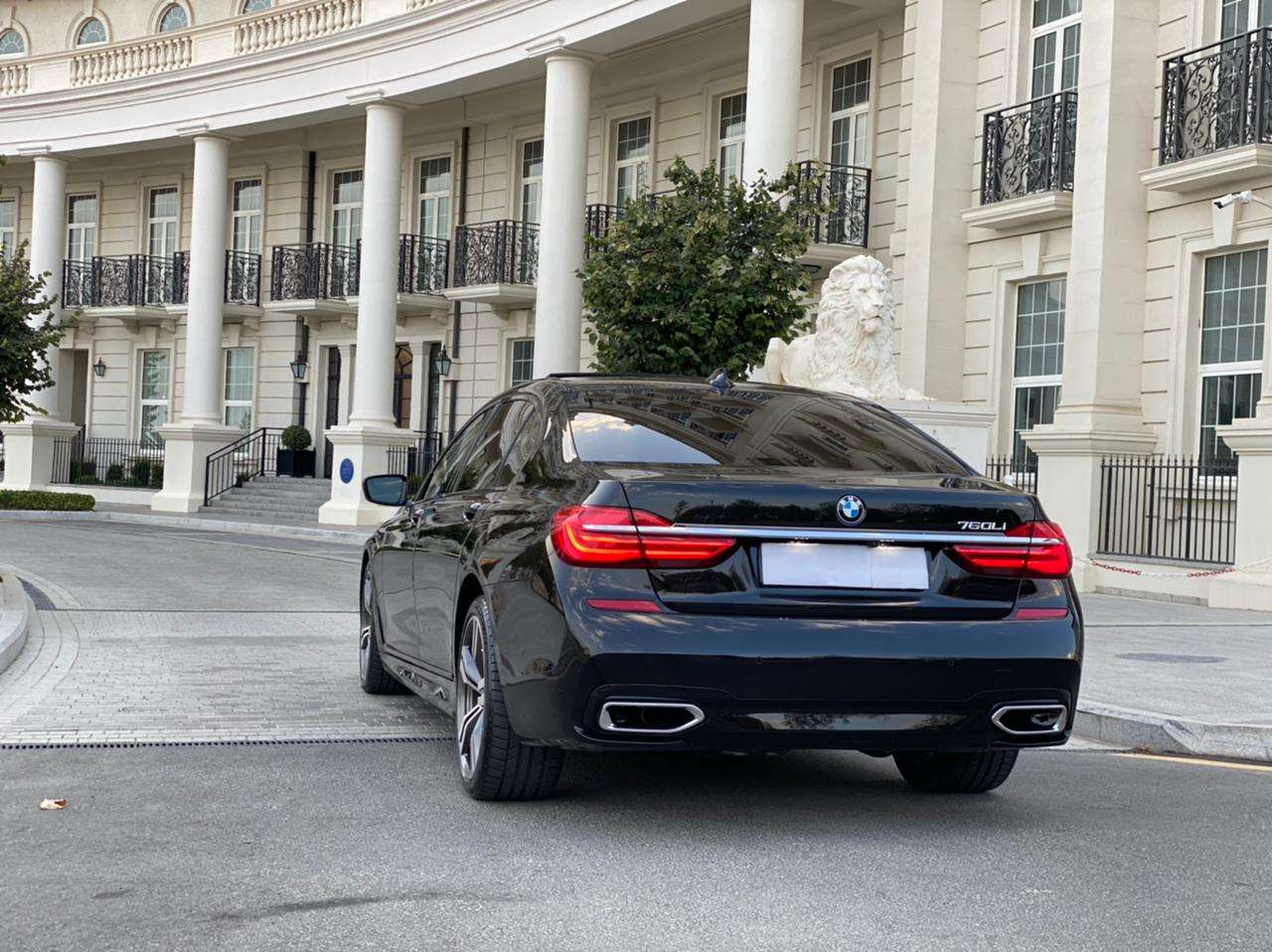 BMW 740, 2019 il, 3.0 L, 25 000 km