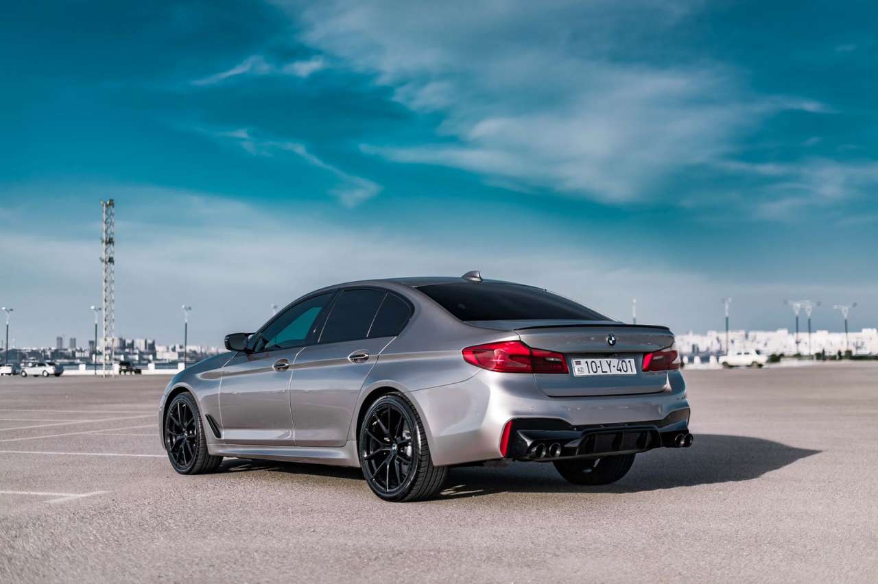 BMW 530, 2017 il, 2.0 L, 30 000 km