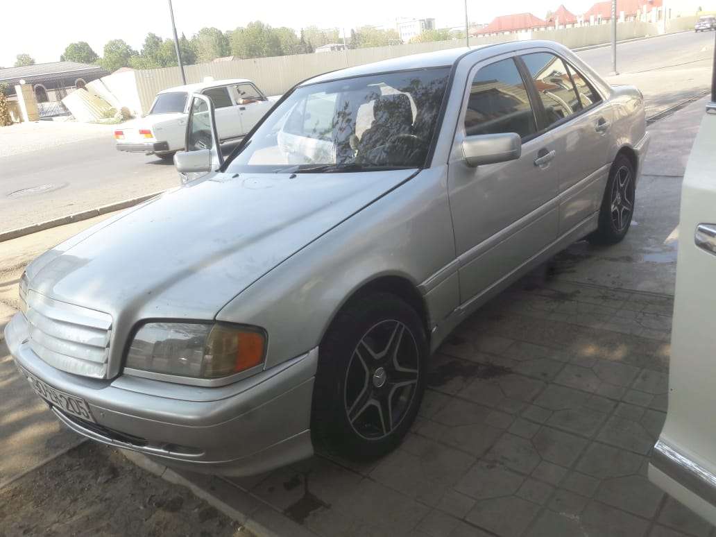 Mercedes C 180, 1995 il, 1.8 L, 425 000 km