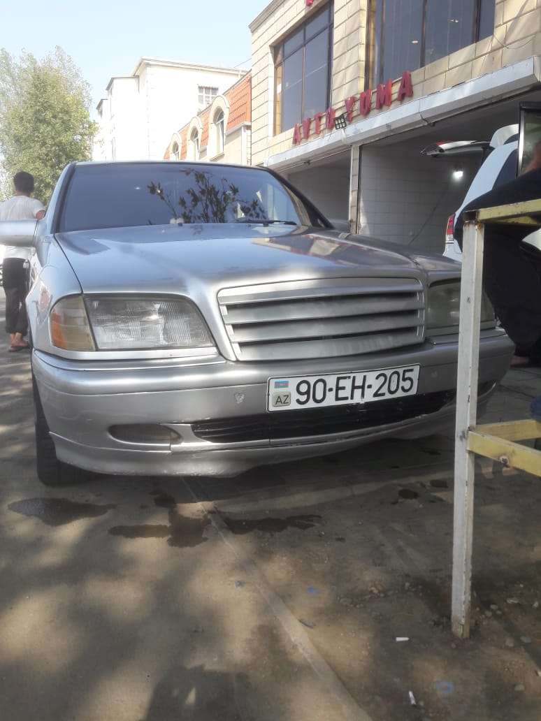 Mercedes C 180, 1995 il, 1.8 L, 425 000 km