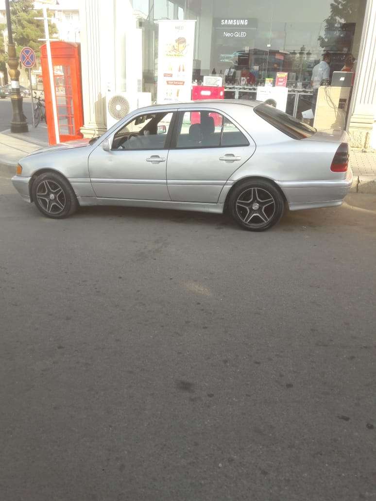 Mercedes C 180, 1995 il, 1.8 L, 425 000 km
