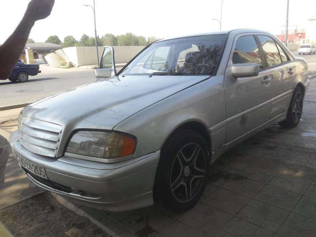 Mercedes C 180, 1995 il, 1.8 L, 425 000 km