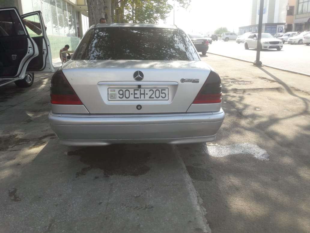 Mercedes C 180, 1995 il, 1.8 L, 425 000 km