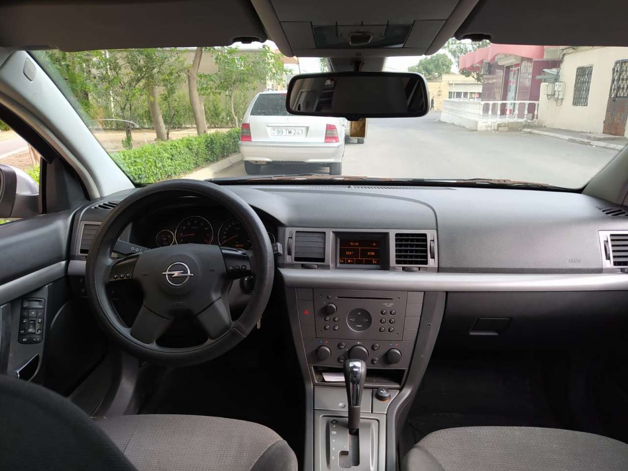 Opel Signum, 2003 il, 2.2 L, 210 000 km