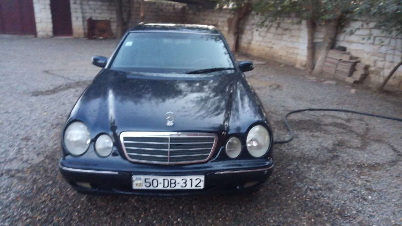 Mercedes E 230, 1996 il, 2.3 L, 428 991 km