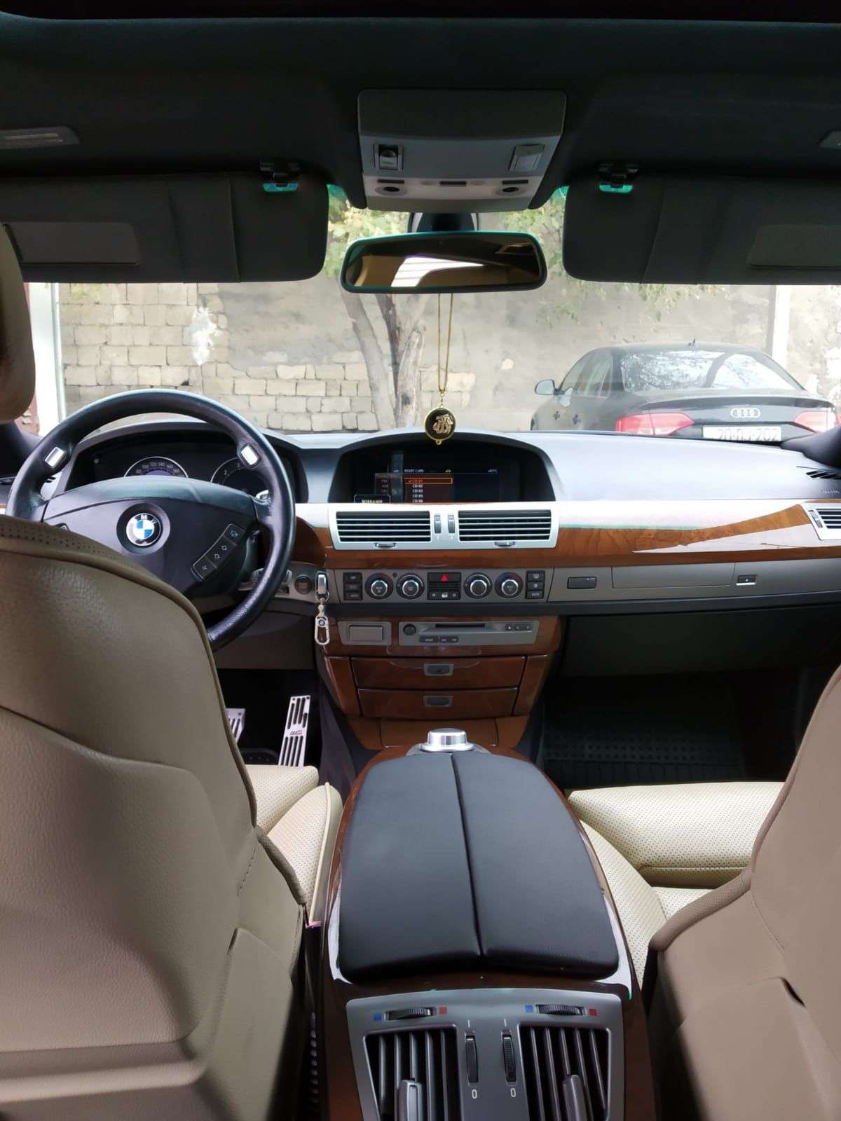 BMW 740, 2005 il, 4.0 L, 193 891 km