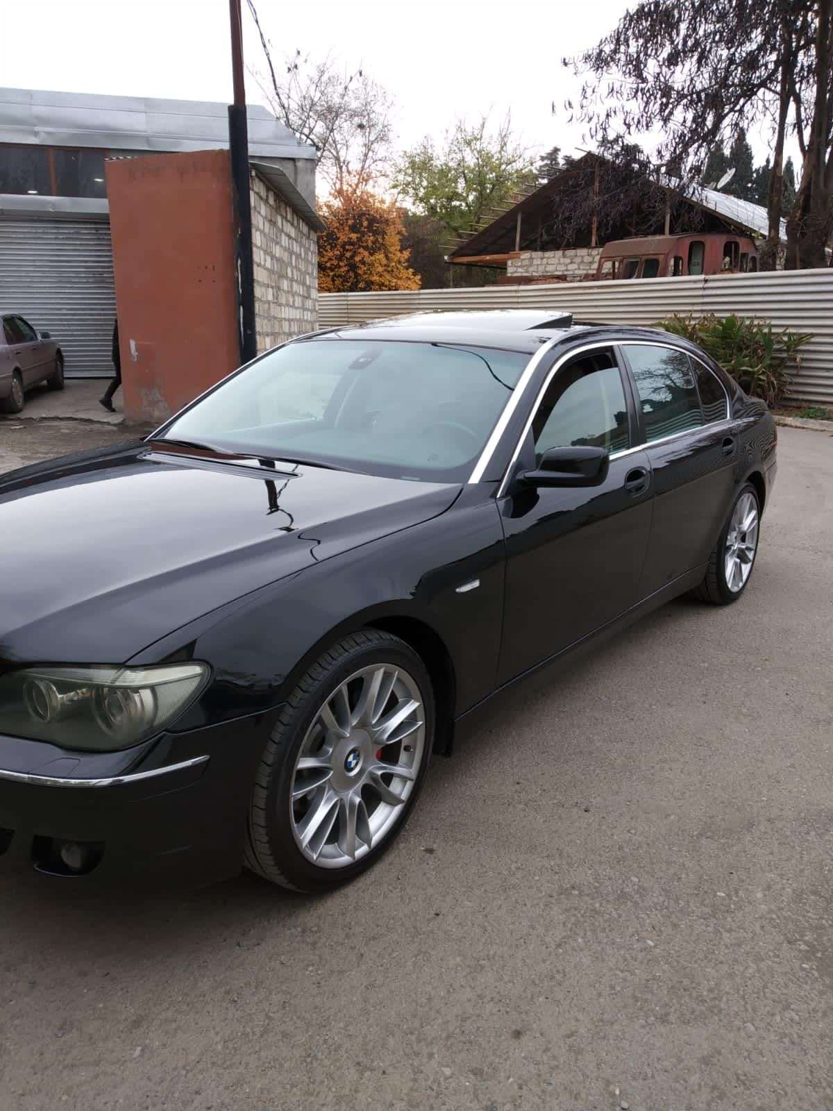 BMW 740, 2005 il, 4.0 L, 193 891 km