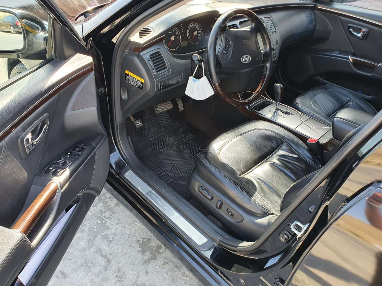 Hyundai Grandeur, 2010 il, 2.7 L, 207 000 km