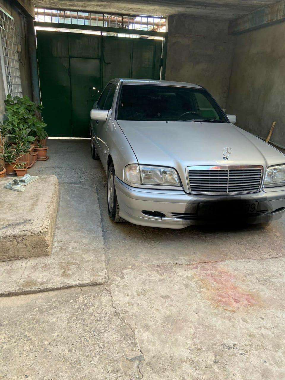 Mercedes C 220, 1998 il, 2.0 L, 236 939 km