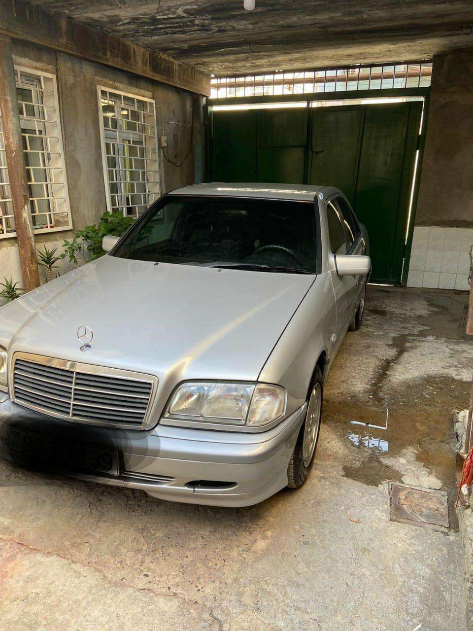 Mercedes C 220, 1998 il, 2.0 L, 236 939 km