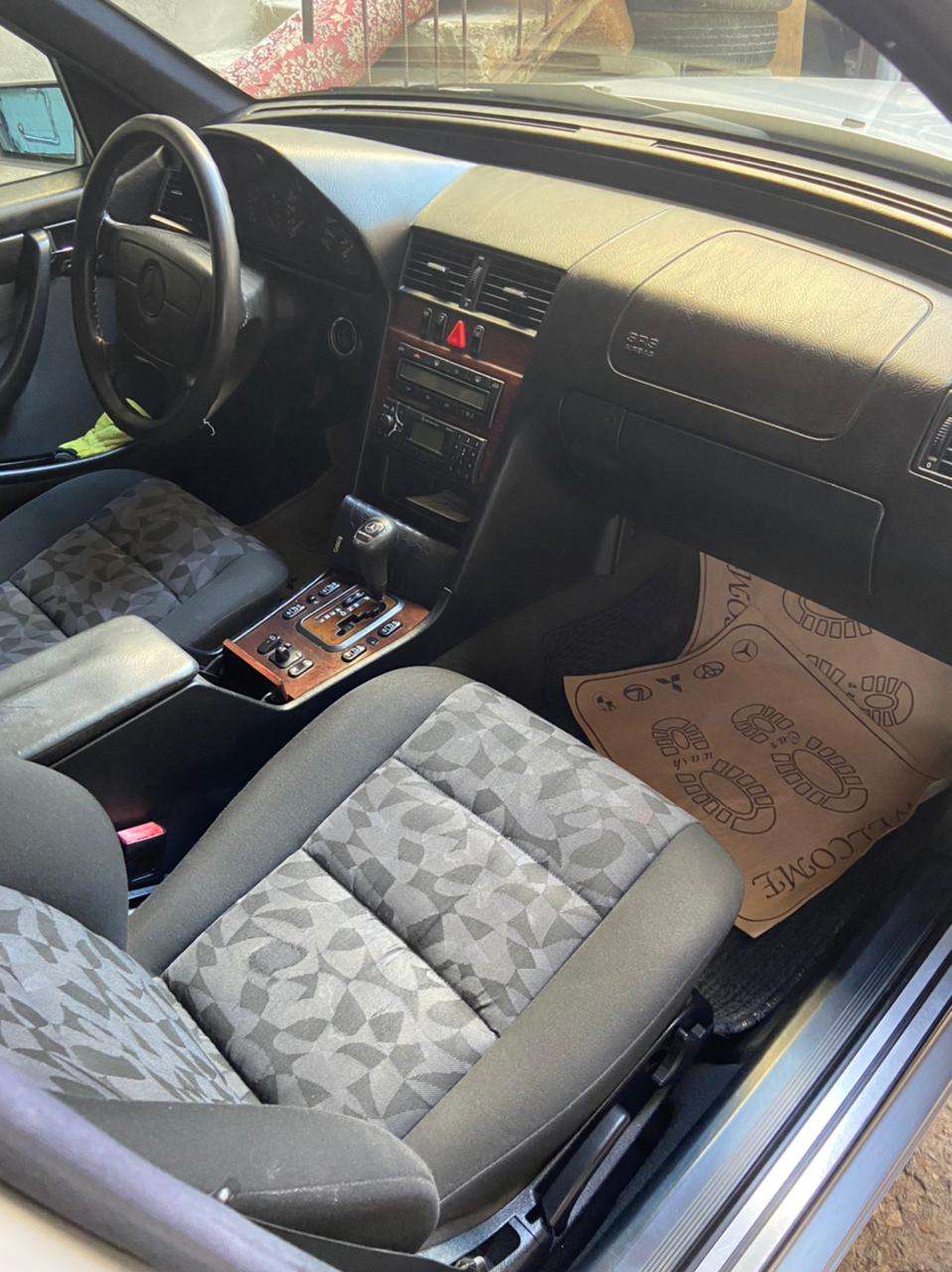 Mercedes C 220, 1998 il, 2.0 L, 236 939 km