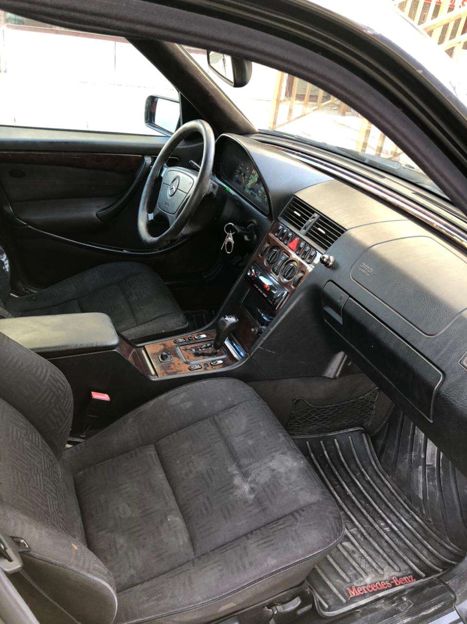 Mercedes C 240, 2000 il, 2.4 L, 323 000 km