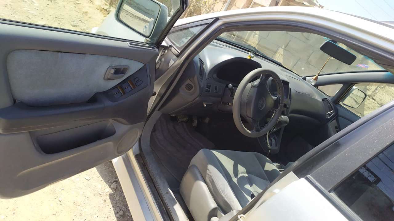 Toyota Harrier, 2002 il, 2.2 L, 180 000 km