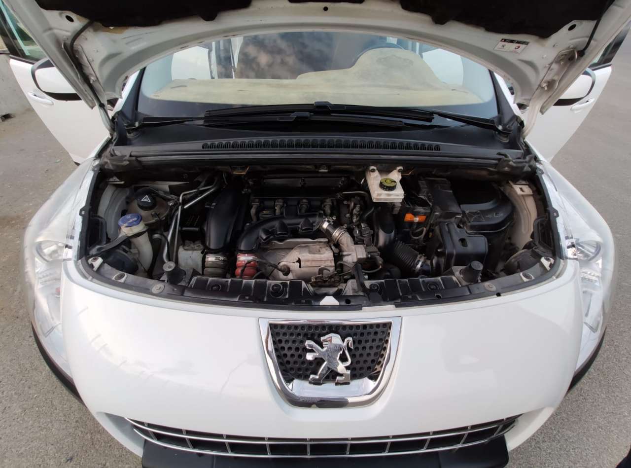 Peugeot 3008, 2013 il, 1.6 L, 100 100 km