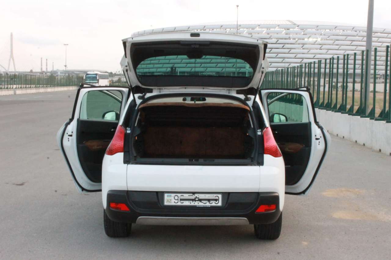 Peugeot 3008, 2013 il, 1.6 L, 100 100 km
