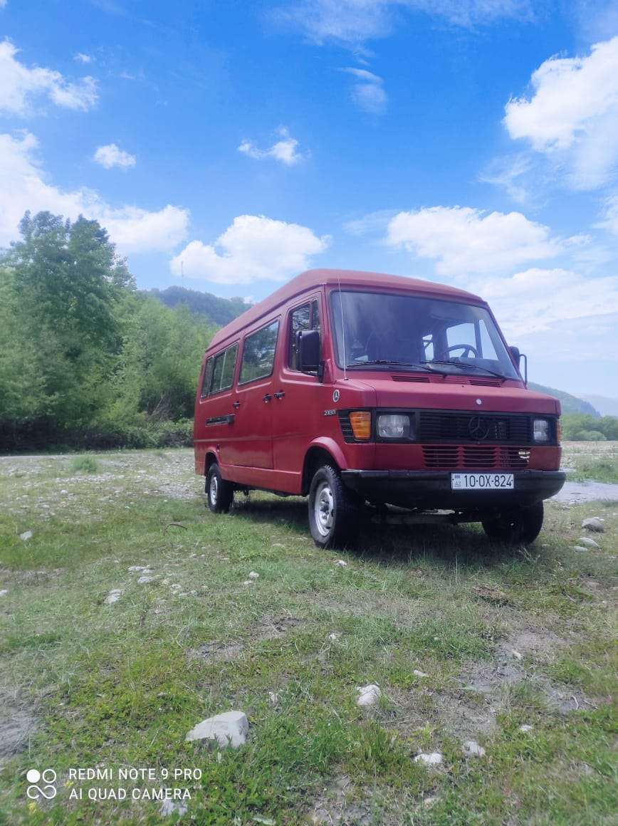Mercedes Sprinter 208, 1994 il, 2.9 L, 279 122 km